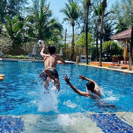 Palm Galleria Resort-SHA Extra Plus Khao Lak Esterno foto