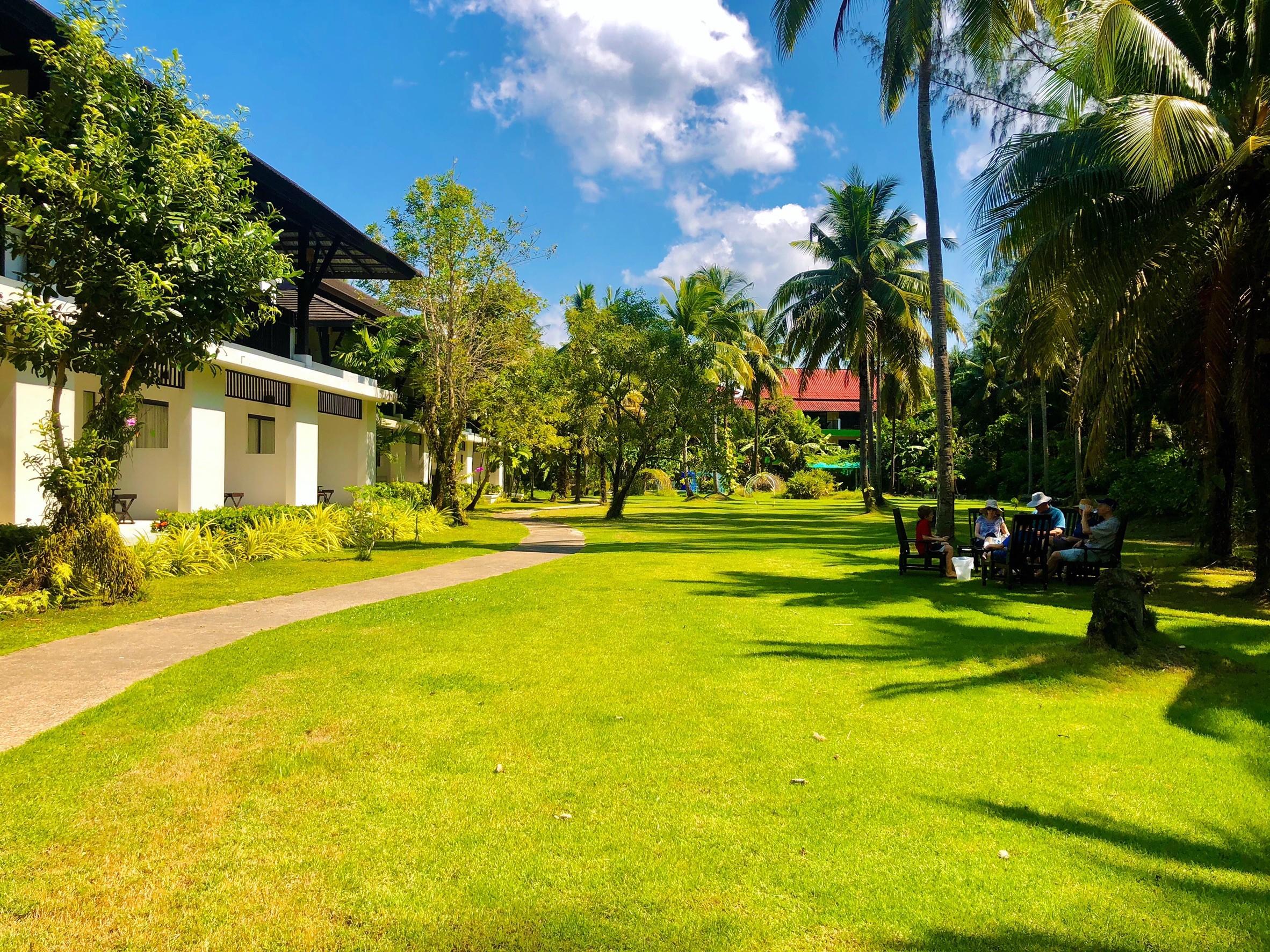 Palm Galleria Resort-SHA Extra Plus Khao Lak Esterno foto