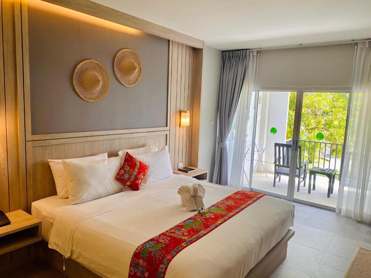 Palm Galleria Resort-SHA Extra Plus Khao Lak Esterno foto