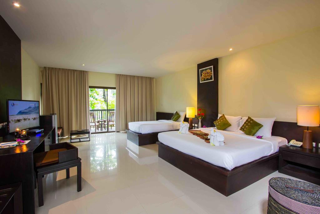 Palm Galleria Resort-SHA Extra Plus Khao Lak Esterno foto